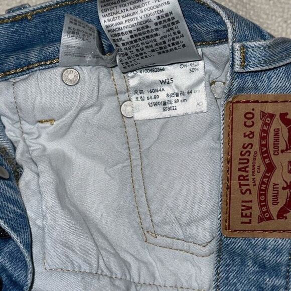 Levi’s Blue High Waist Cut-Off Denim Shorts | Sz 25 - Picture 5 of 6